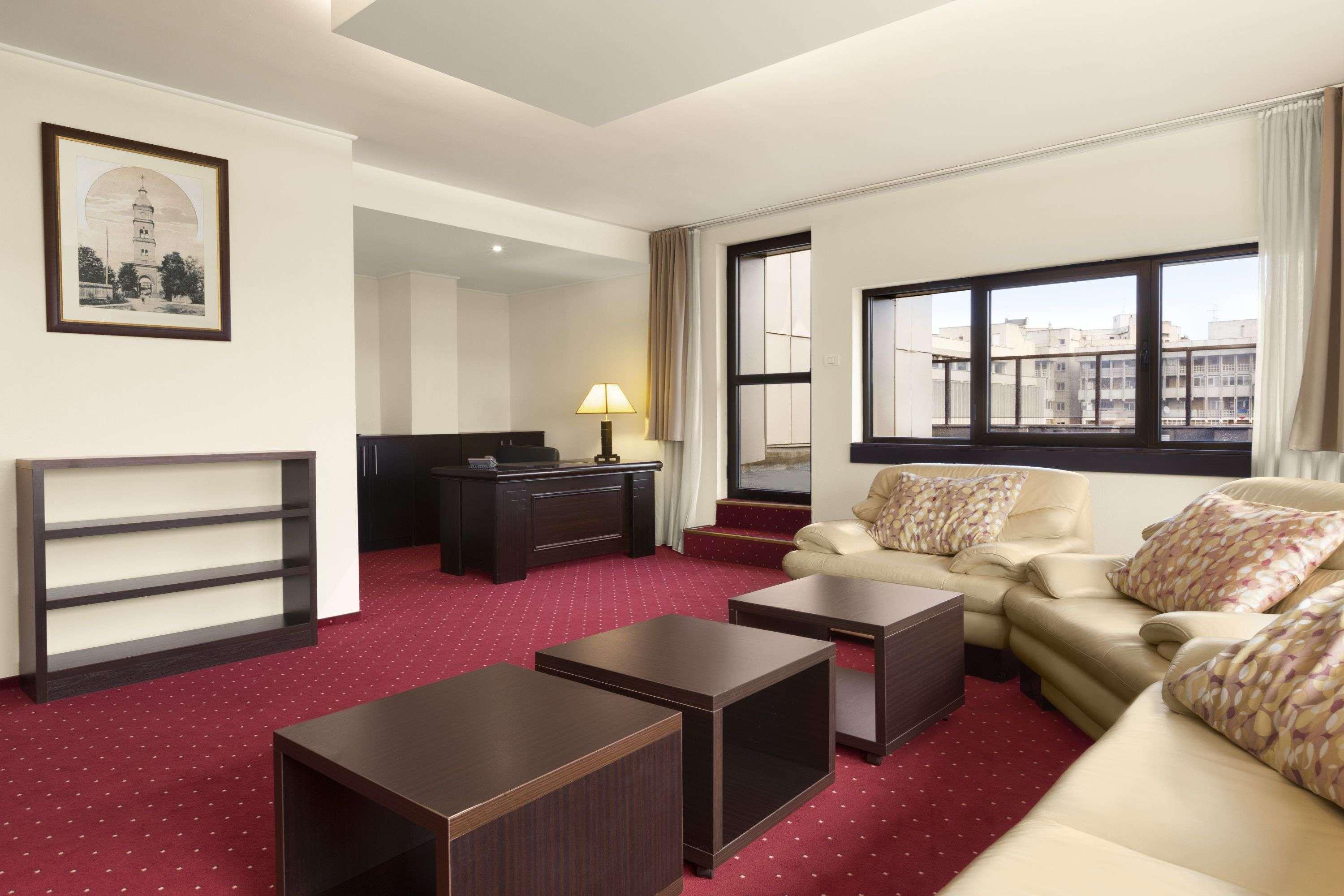 Ramada Iasi City Center Eksteriør bilde