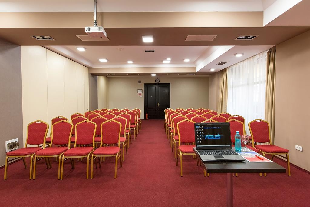 Ramada Iasi City Center Eksteriør bilde