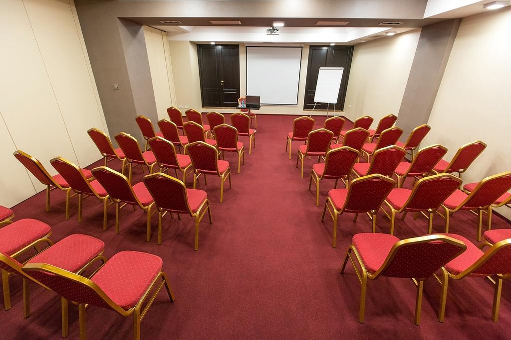 Ramada Iasi City Center Eksteriør bilde