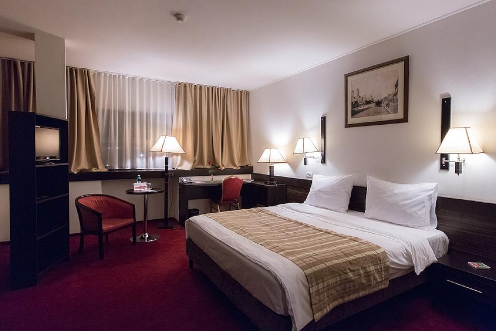 Ramada Iasi City Center Eksteriør bilde